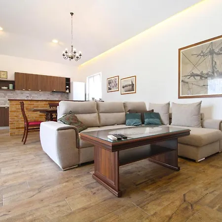 Holiday home Olgica 2269 Pula