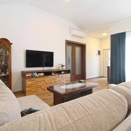 Holiday home Olgica 2269